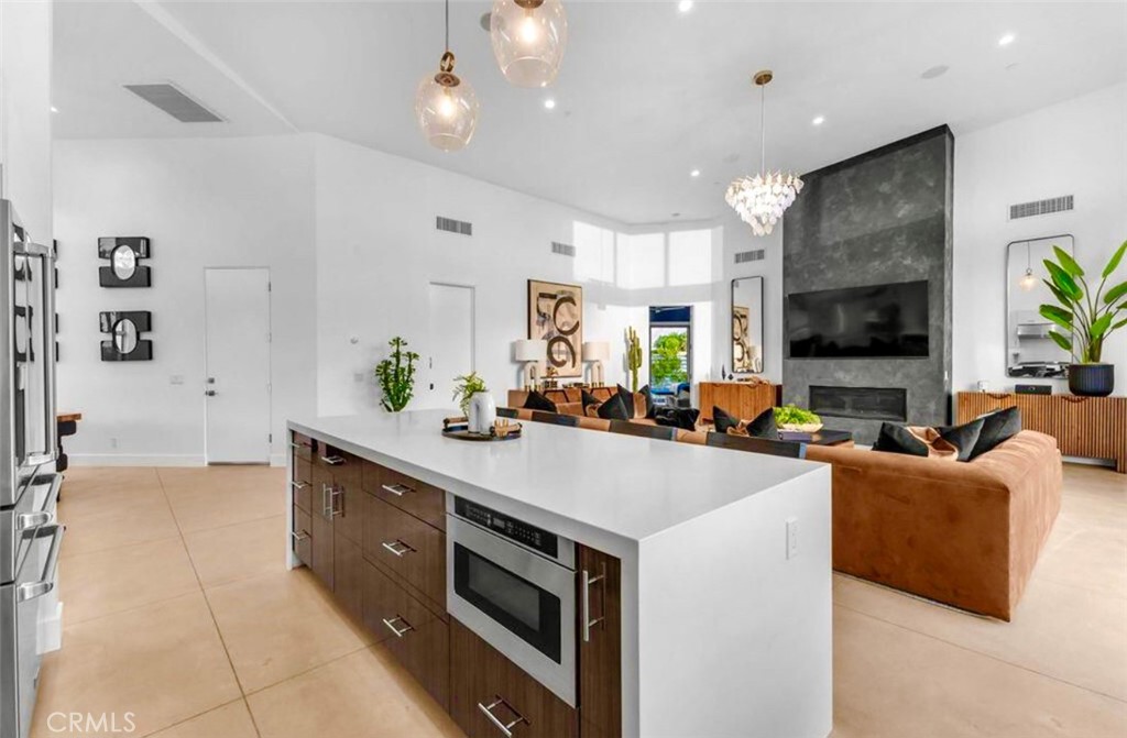 Desert Park Estates (33103) - Residential