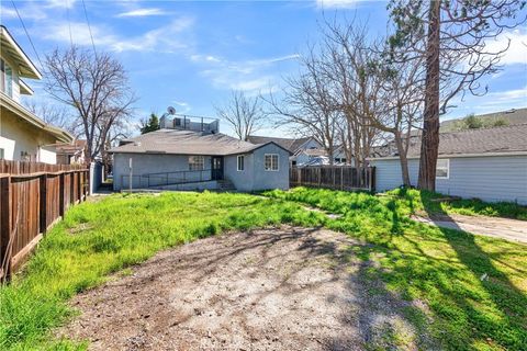 Tiny photo for 1427 Pine St, Paso Robles, CA 93446 (MLS # SC26063988)