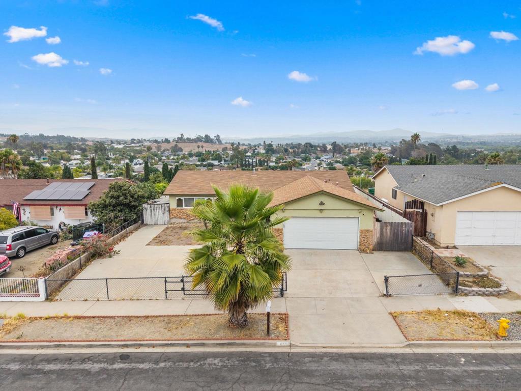 656 Flora Dr