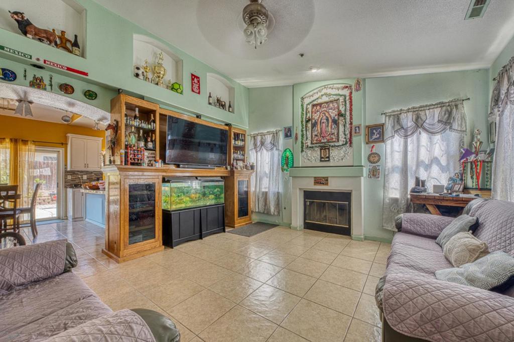 222 Vineyard Drive