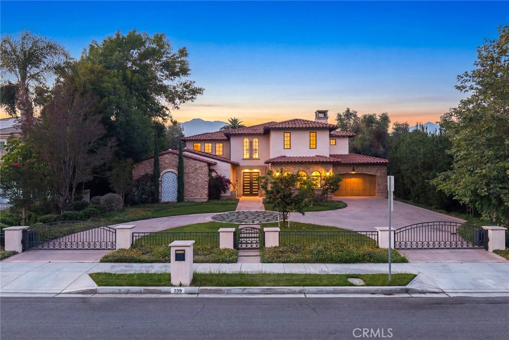339 W Longden Avenue