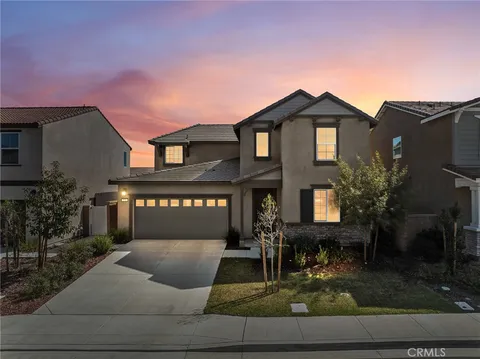 571 Tucker Ave, Rialto, CA 92377 - MLS#: HD26036746