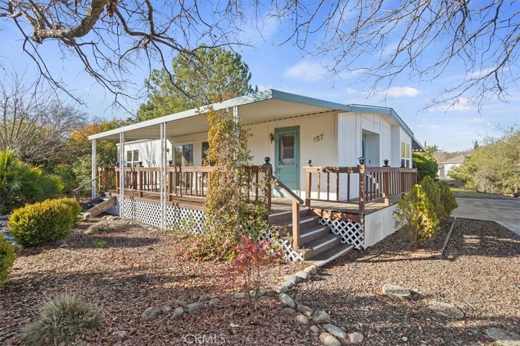 157 Oak Grove Parkway 157