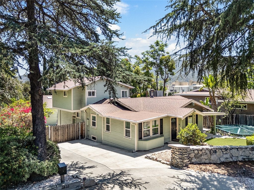 2832 Mayfield Ave. AVE, La Crescenta CA 91214