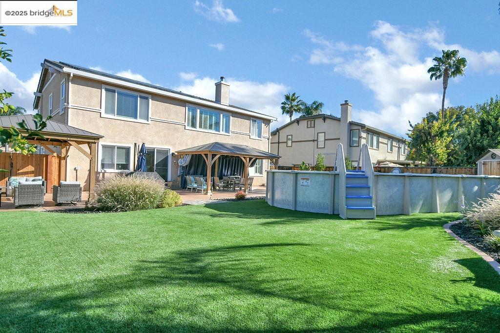 BRENTWOOD - Residential