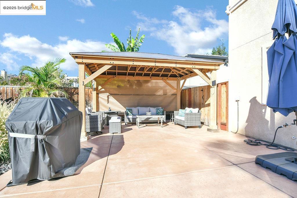 BRENTWOOD - Residential