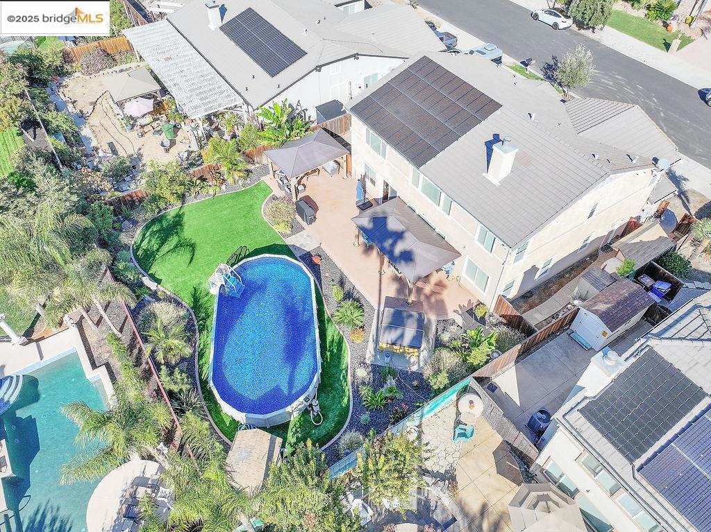 BRENTWOOD - Residential