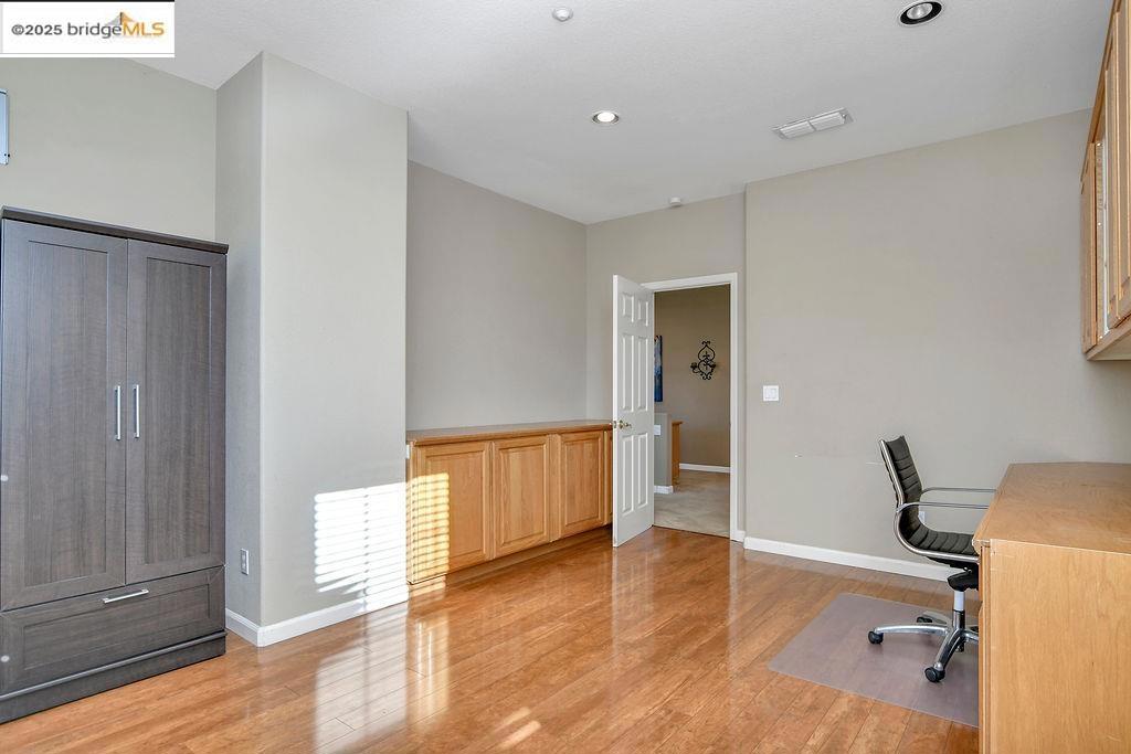 BRENTWOOD - Residential