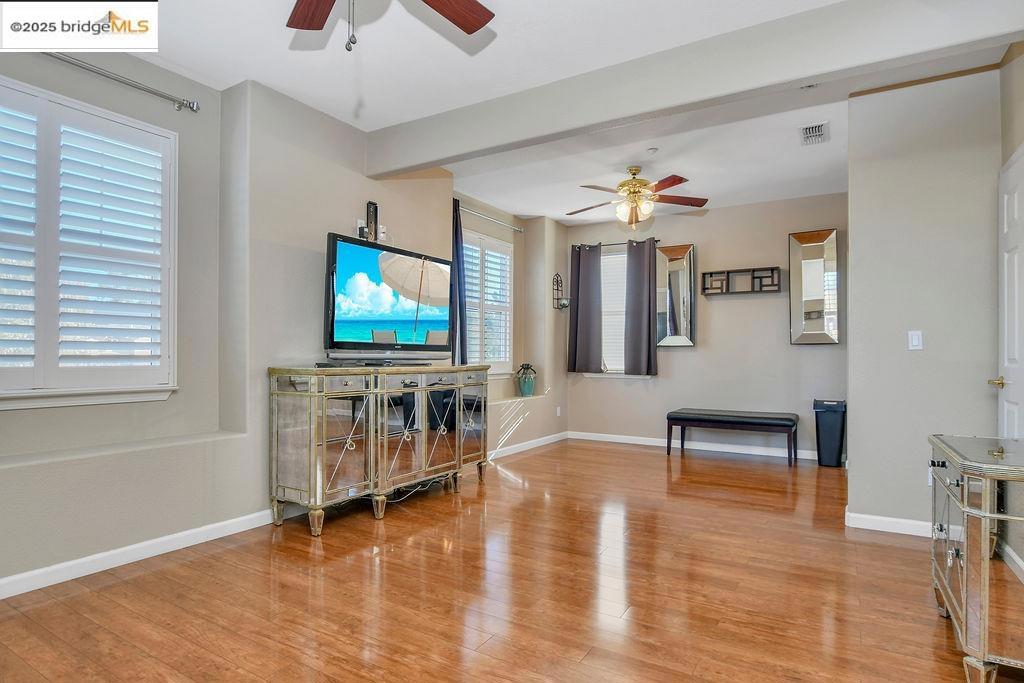 BRENTWOOD - Residential
