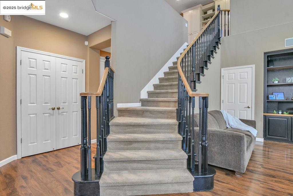 BRENTWOOD - Residential
