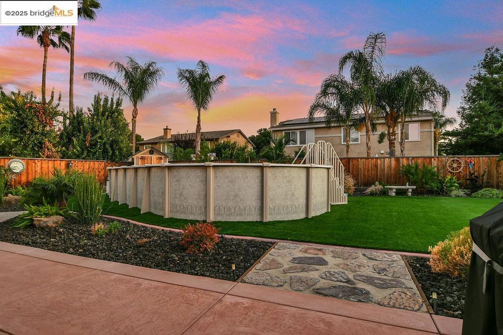 BRENTWOOD - Residential