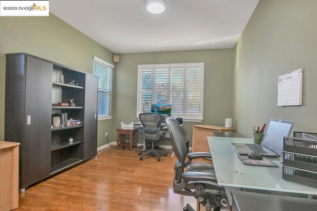 BRENTWOOD - Residential