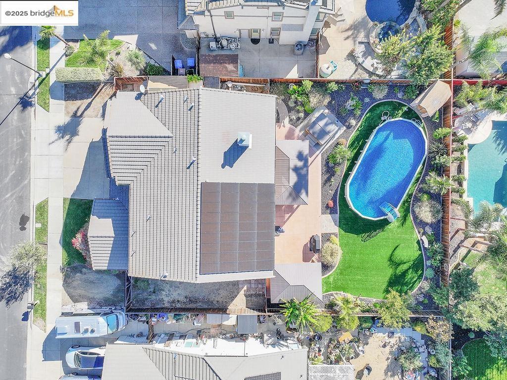 BRENTWOOD - Residential