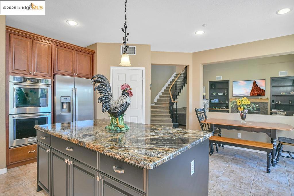 BRENTWOOD - Residential