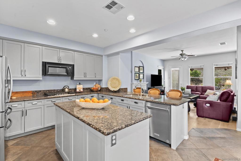 3329 Wild Oak LN