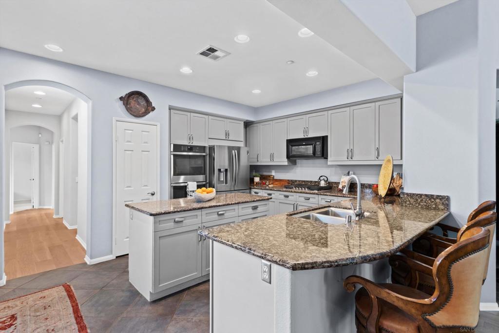 3329 Wild Oak LN
