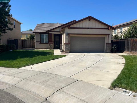 Photo of 50 Sugarbush Ct Ct, Oakley, CA 94561 (MLS # 41149229)