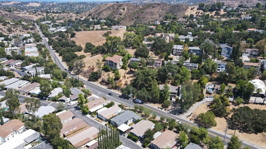 23777 Mulholland Highway 4