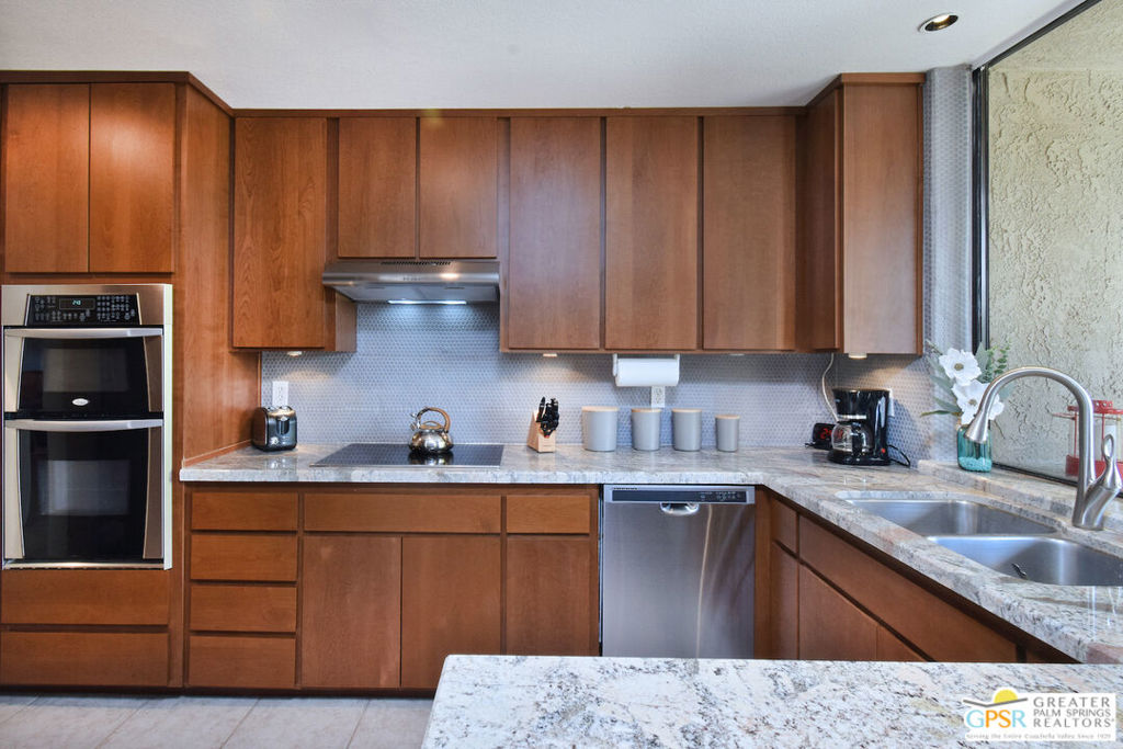 Sundance Villas - Residential