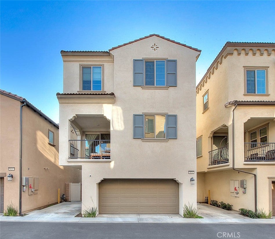 831 Wintergreen Way