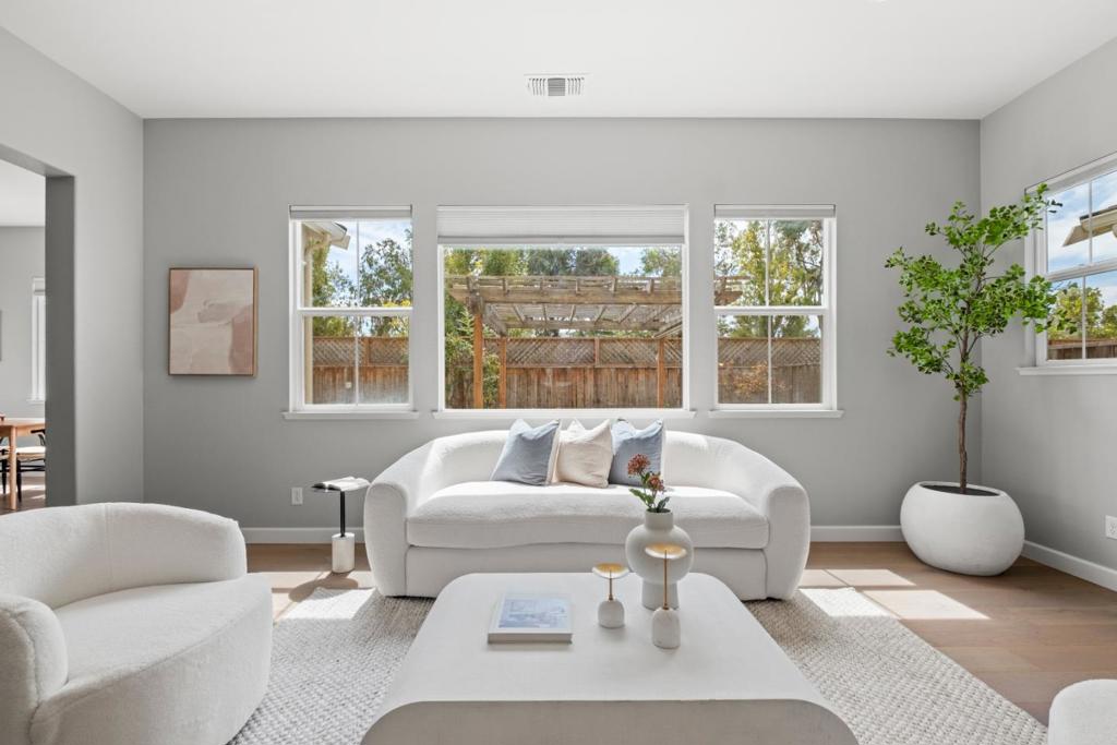 39946 Waxwing Drive