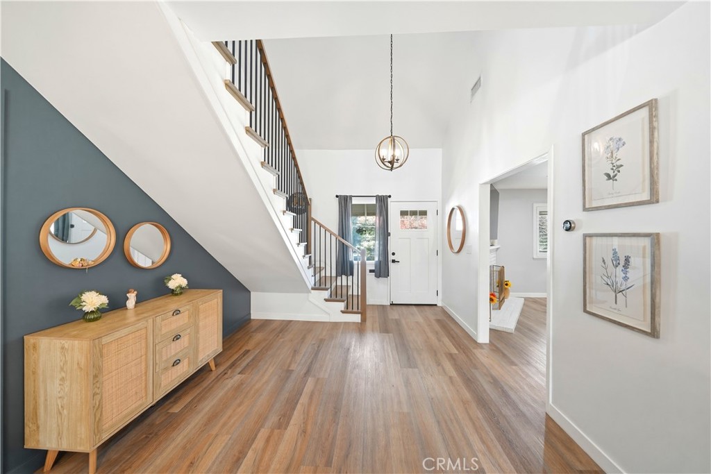 1523 Latchford