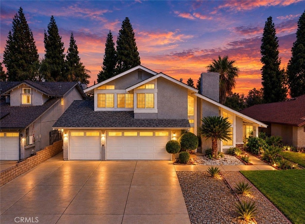 1445 E Bermuda Dunes