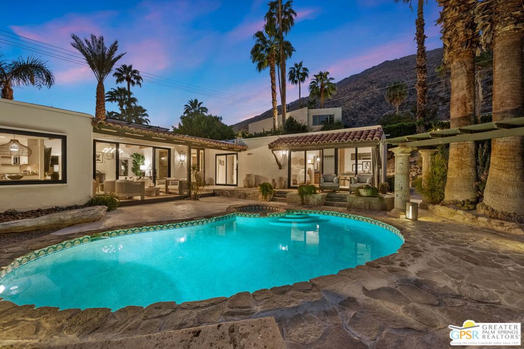 370 W Crestview Drive