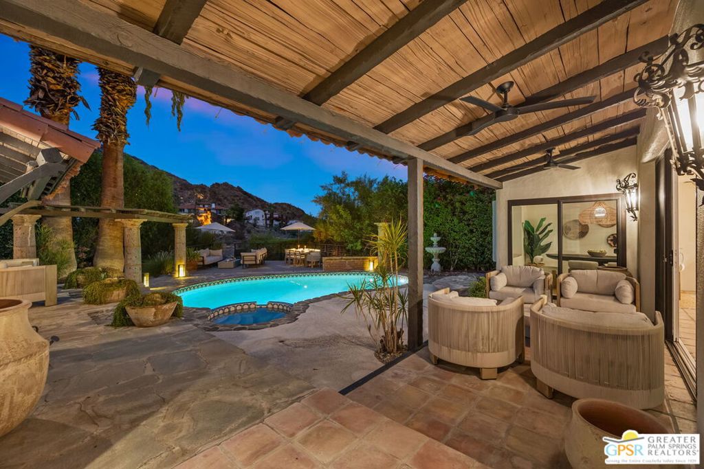 370 W Crestview Drive