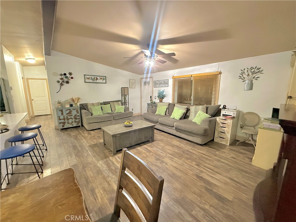 80 E Dawes Street 115