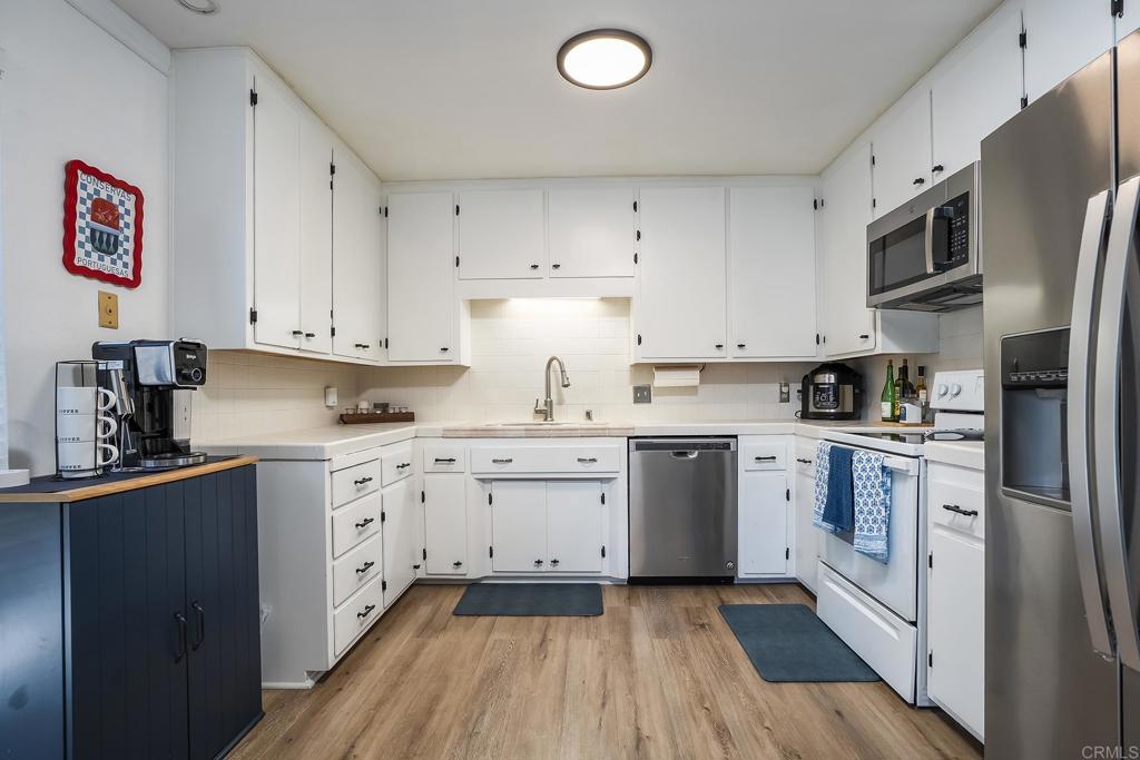 617 Third Ave 14