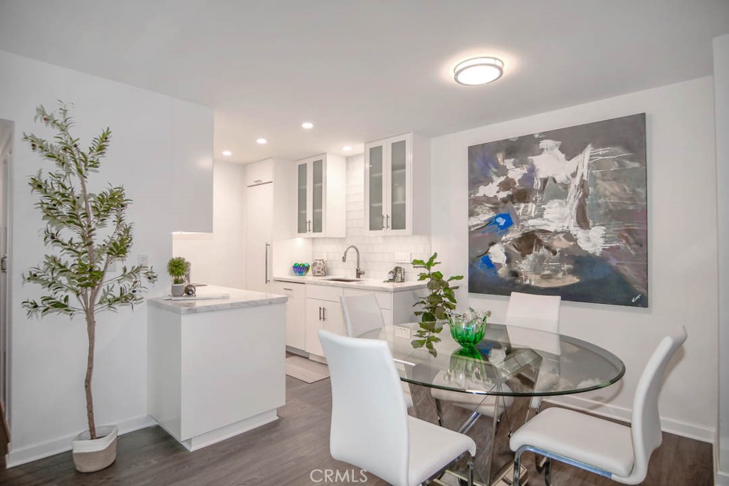 424 N Bellflower Boulevard 217