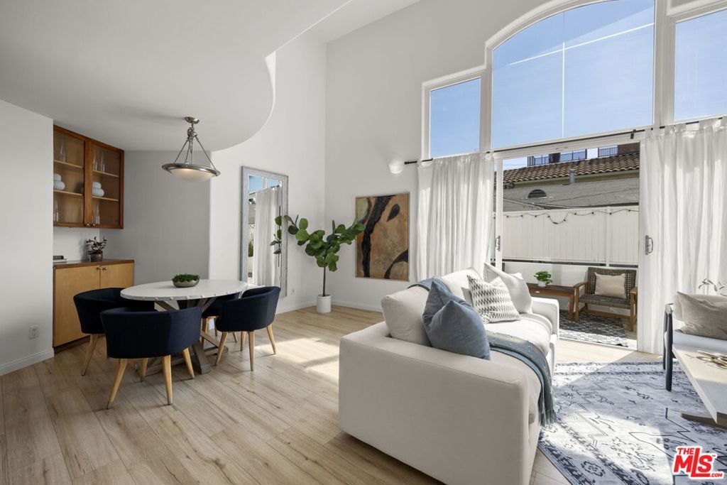 Photo of 1247 23rd Street #C, Santa Monica, CA 90404 (MLS # 25595795)