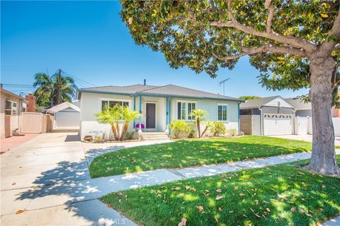 5229 E Walkerton Street Long Beach CA 90808