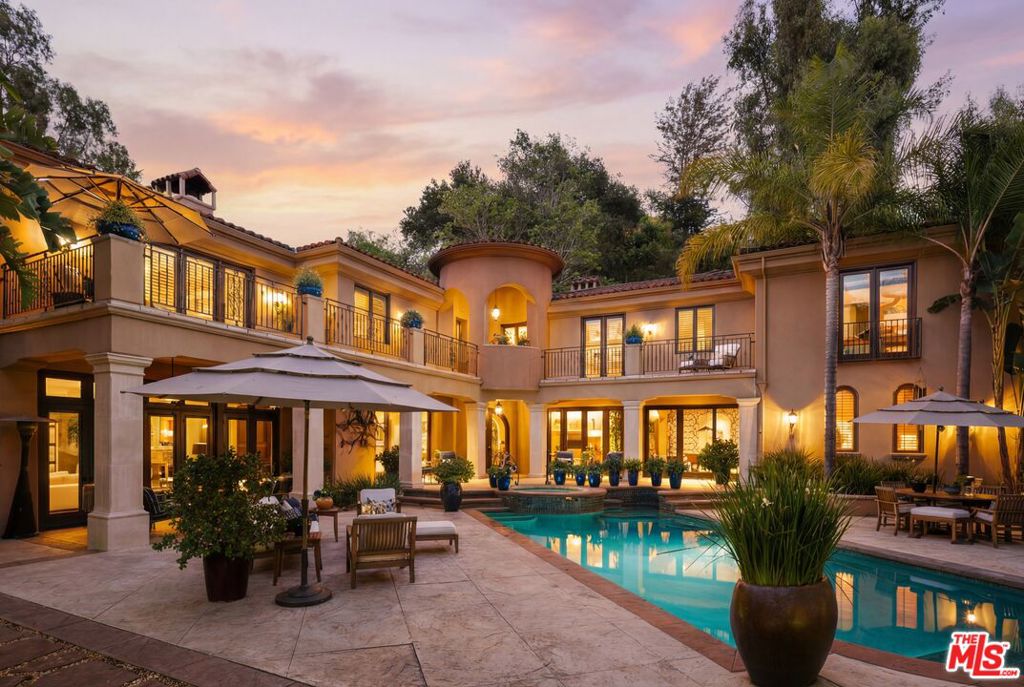 2700 Benedict Canyon Drive