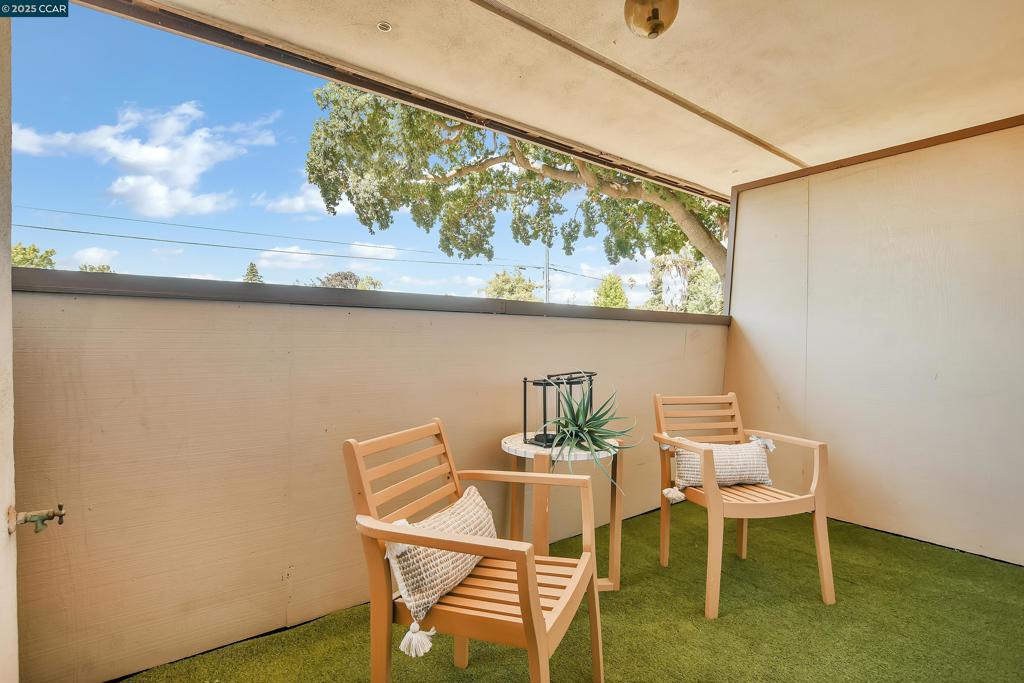NUGENT SQUARE - Residential
