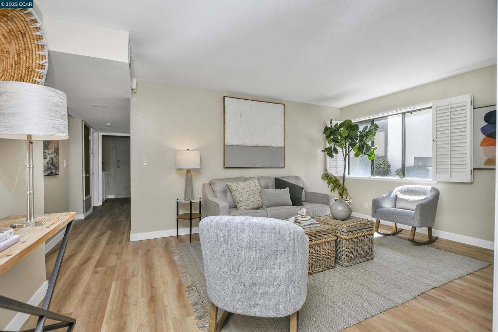 NUGENT SQUARE - Residential