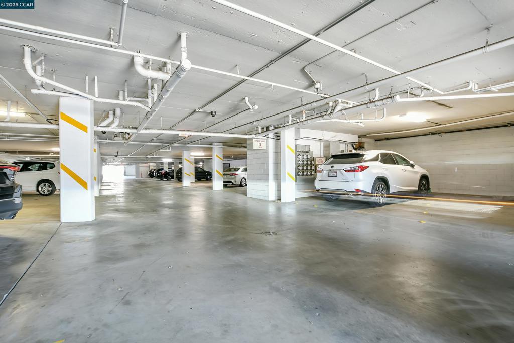 NUGENT SQUARE - Residential