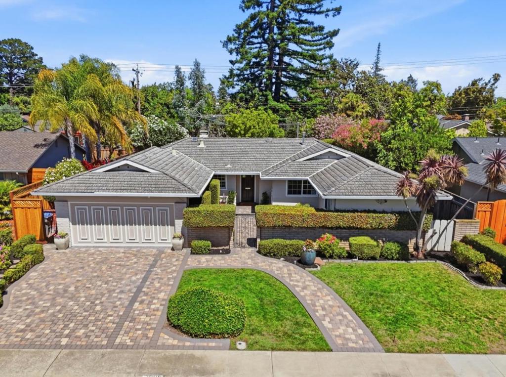 1048 Savannah Drive