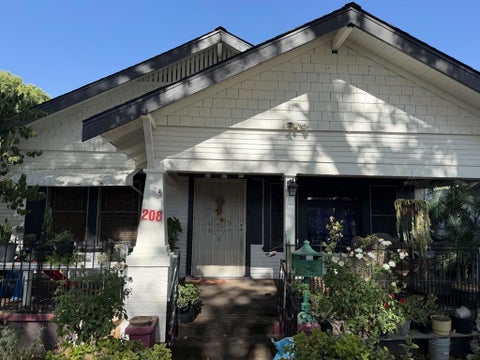Photo of 208 Yosemite Avenue, Modesto, CA 95351 (MLS # ML82057181)