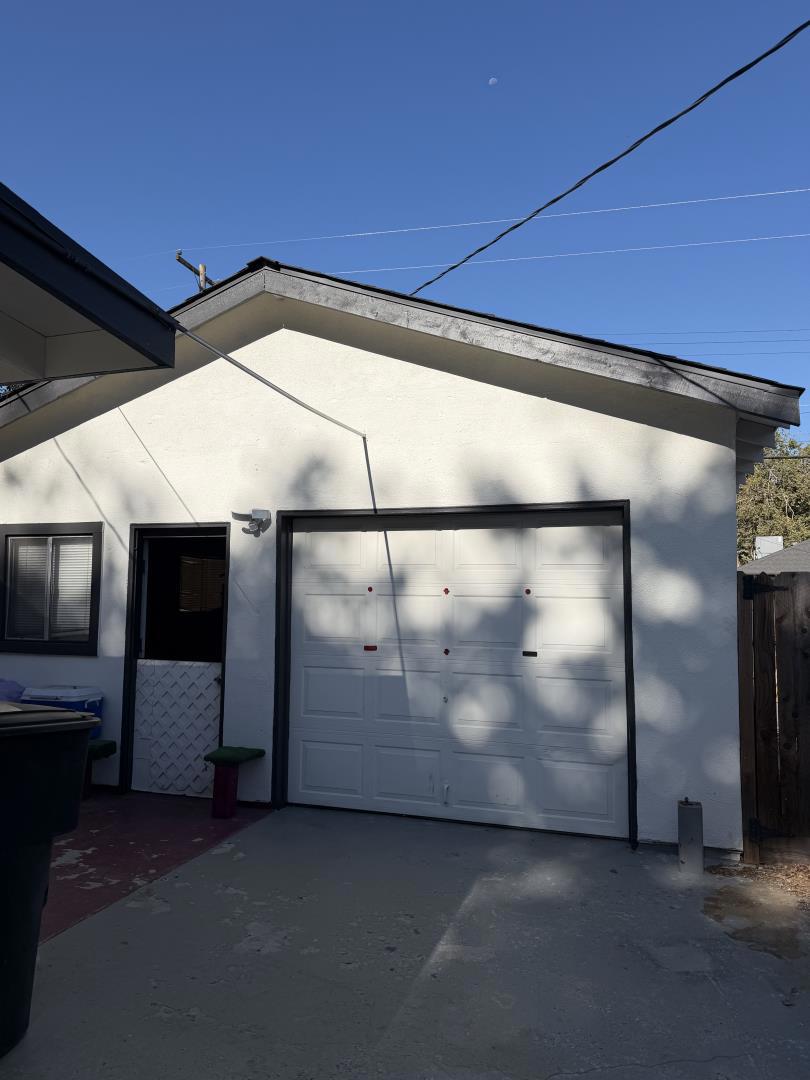 208 Yosemite Avenue