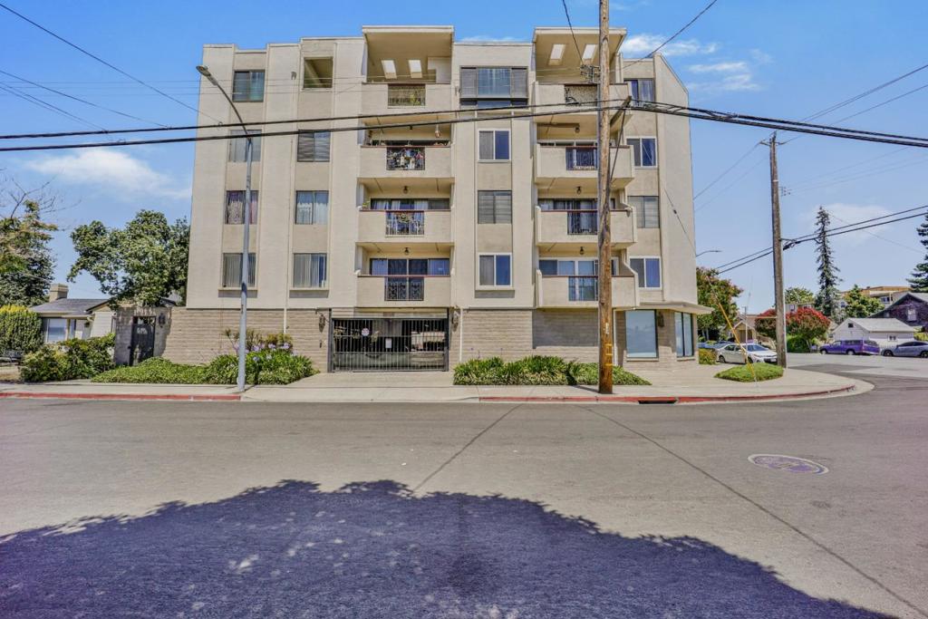 Located in the heart of San Leandro this 2 bedroom 2 Bath condo is sure to impress! With loads of natural light from south facing exposure and an open concept Living/Dining and Kitchen you will be happy to call it home. Secure gated under building parking space as well as your own private outdoor patio space for morning coffee or outdoor working. Also featuring in-unit laundry. Located just two blocks to San Leandro BART, easy access to 880 and 580, and everything downtown has to offer; shopping, dining, cafe's, the farmers market, and so much more!