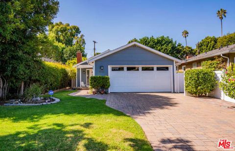 Photo of 8255 Tuscany Avenue, Playa Del Rey, CA 90293 (MLS # 26648319)