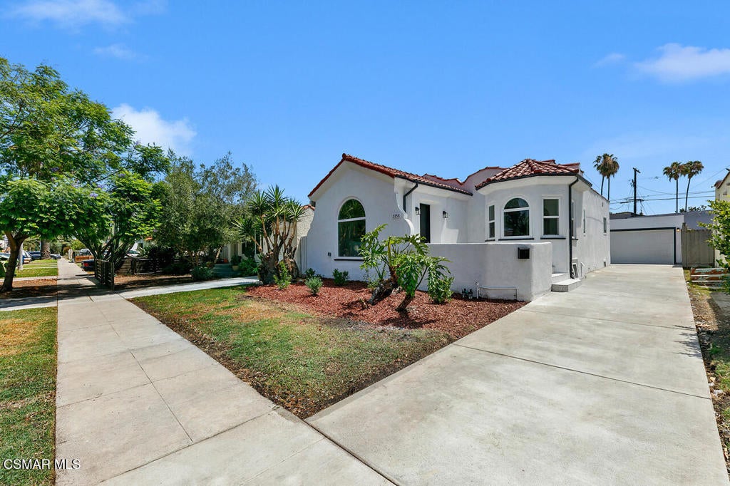 Photo of 2958 West Boulevard, Los Angeles, CA 90016 (MLS # 226002698)