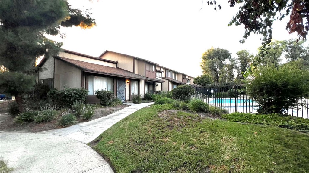 This gated community in Panorama City boast a 3-bedroom, 2 1/2 -bathroom condominium that includes a dedicated formal dining room, kitchen and kitchen nook that can also be used as a family room that leads to the private patio perfect for bbq season. Detached 2-car garage with secure entrance through the private patio.