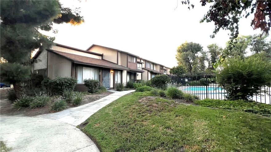 This gated community in Panorama City boast a 3-bedroom, 2 1/2 -bathroom condominium that includes a dedicated formal dining room, kitchen and kitchen nook that can also be used as a family room that leads to the private patio perfect for bbq season. Detached 2-car garage with secure entrance through the private patio.
