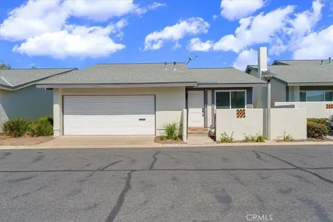 MLS: OC26078388
