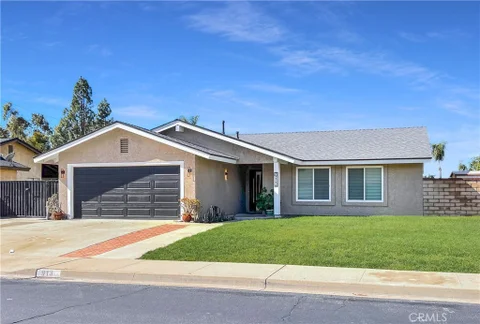 MLS: AR26109578