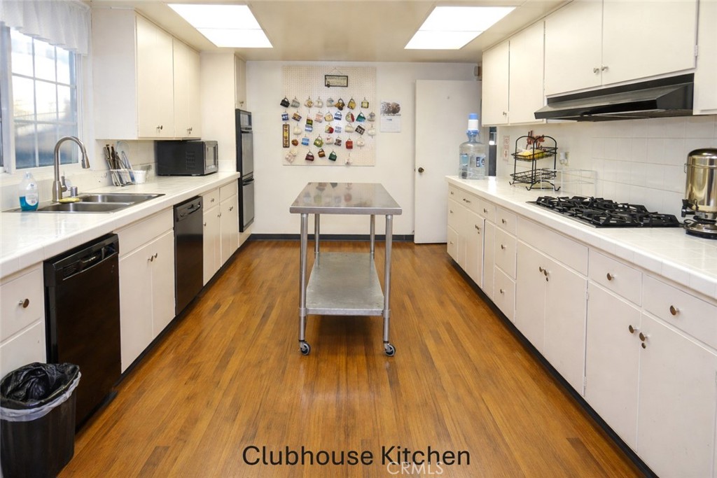 1630 W Covina Boulevard 7