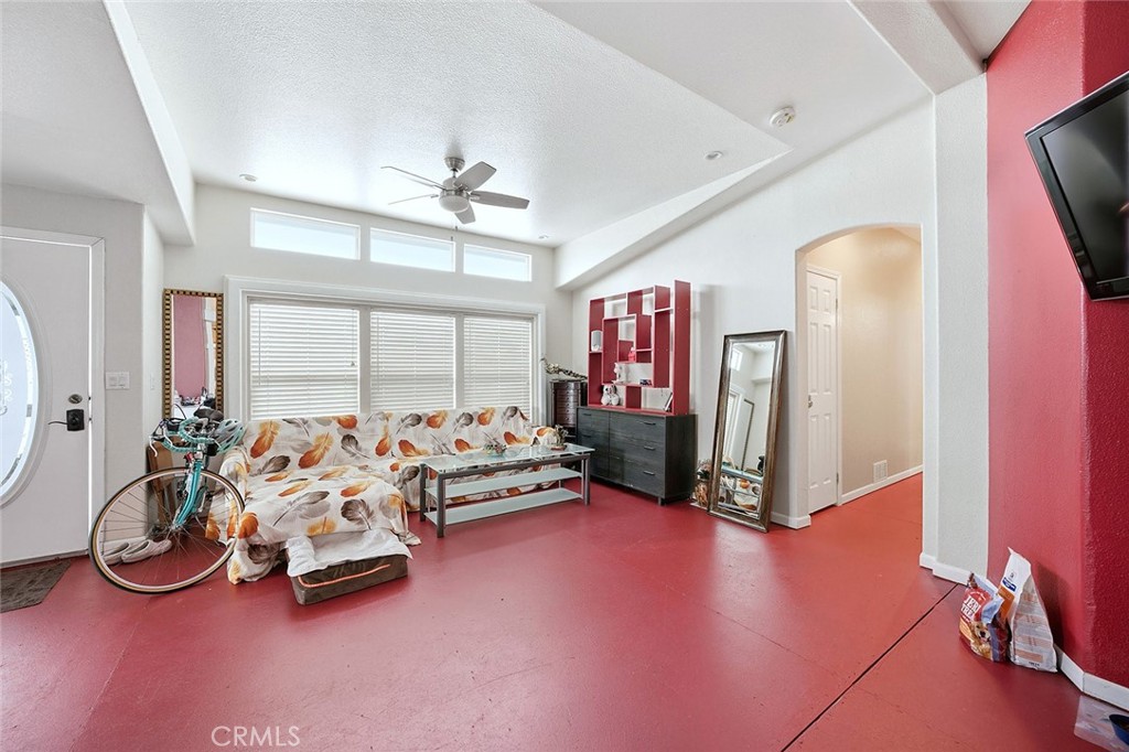 1630 W Covina Boulevard 7